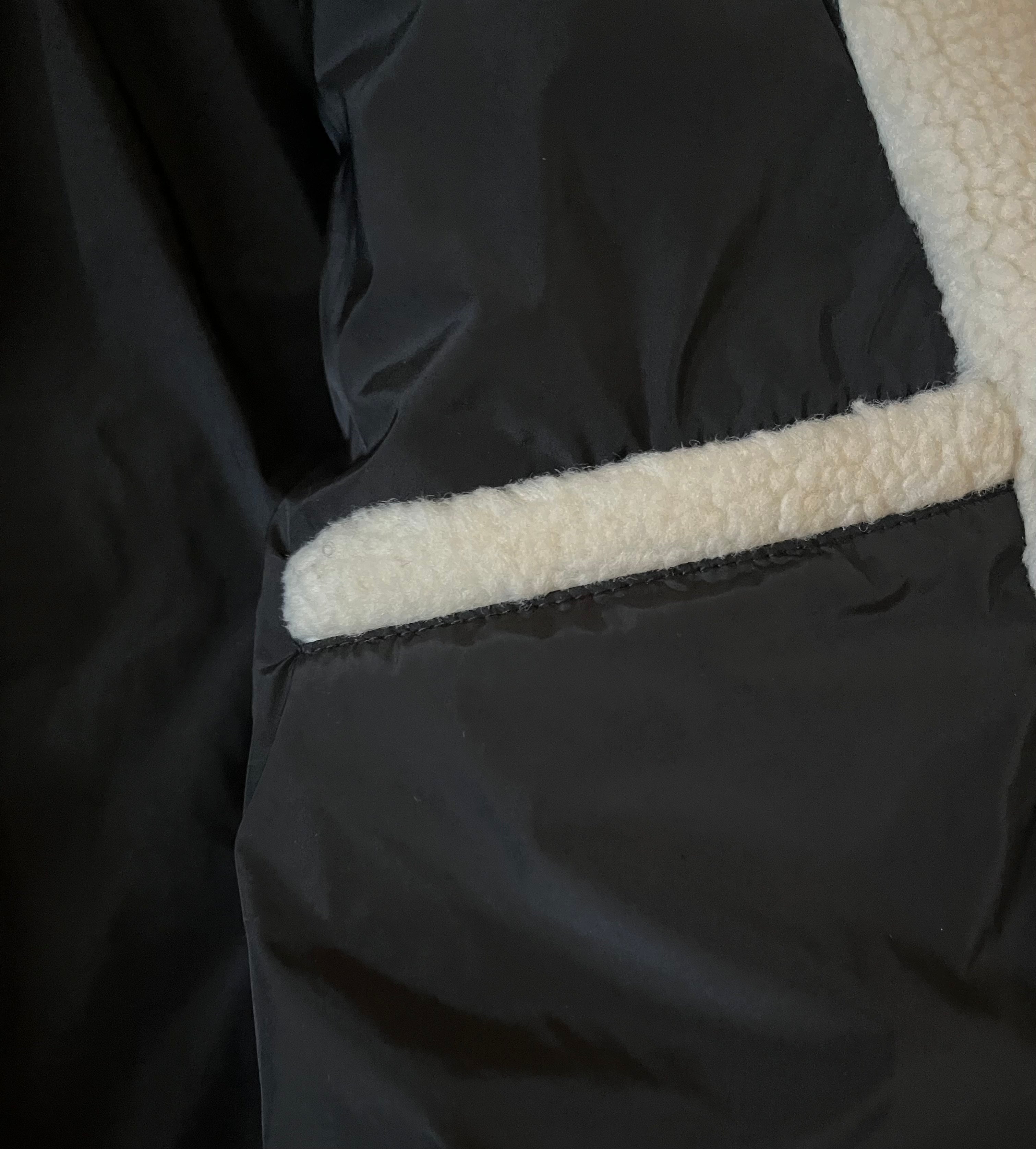 .Gerserk Fleece Jacket Beige EXTRA