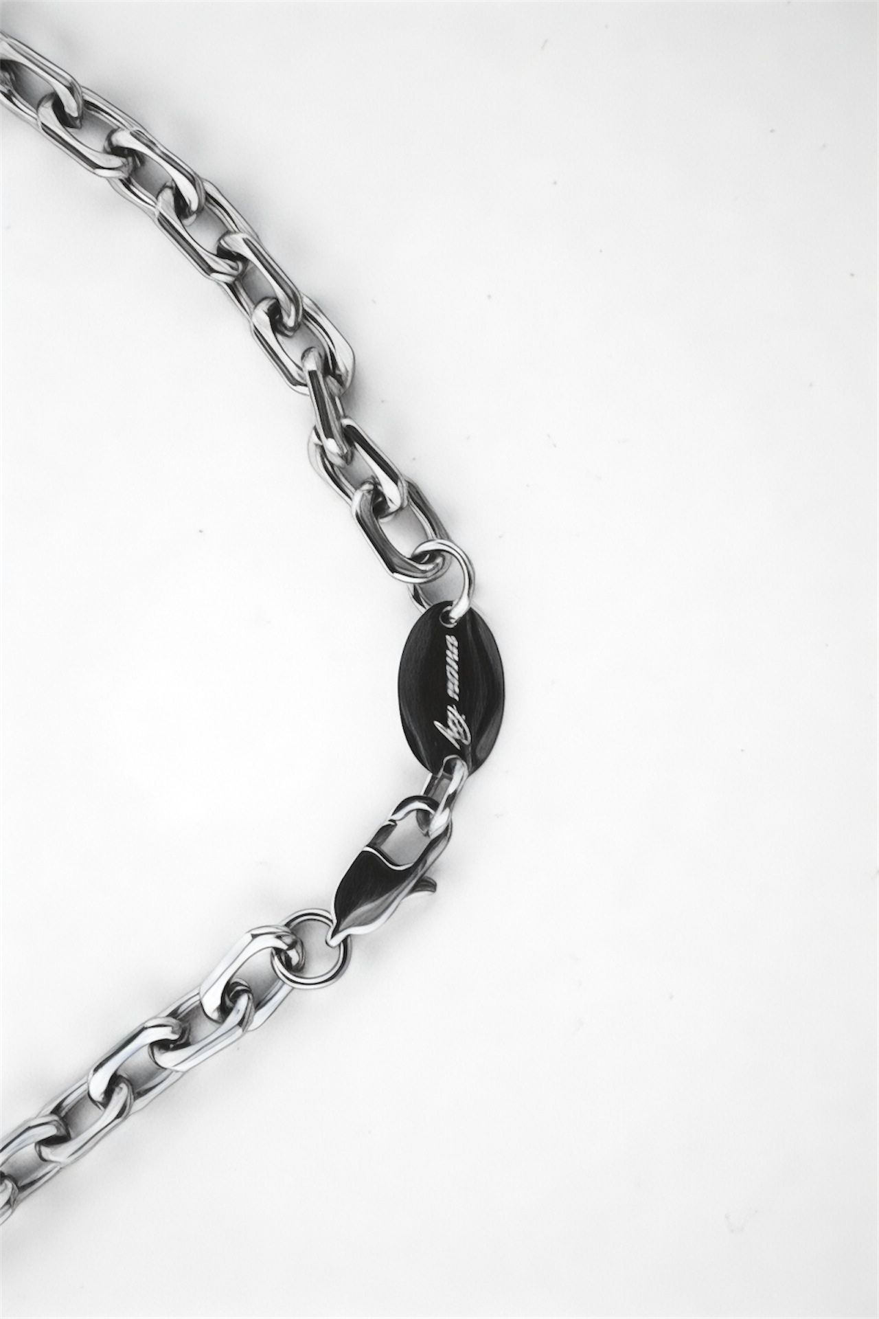 !NANA Guitar Pick Necklace